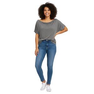 Stylish Grey Off-Shoulder Top Perfect for Any Occasion